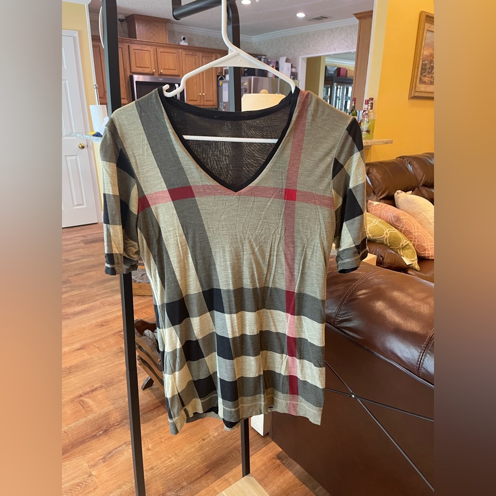Burberry top